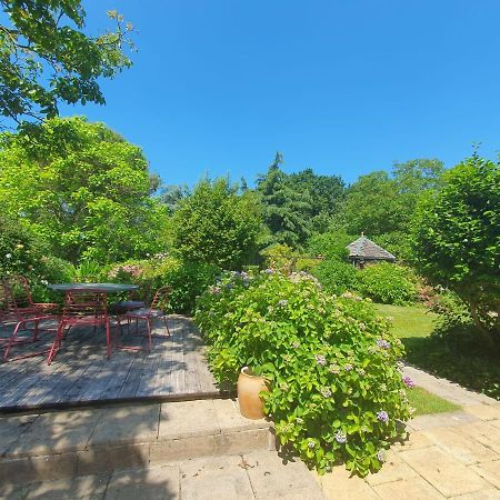 Maison En Pierre Dans Son Nid De Verdure Roz-Landrieux Екстер'єр фото