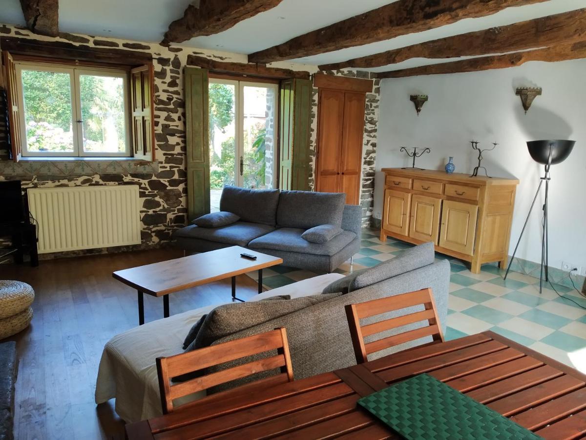 Maison En Pierre Dans Son Nid De Verdure Roz-Landrieux Екстер'єр фото
