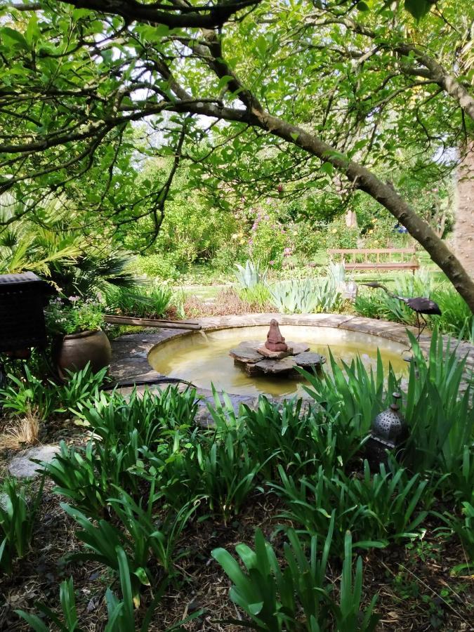 Maison En Pierre Dans Son Nid De Verdure Roz-Landrieux Екстер'єр фото