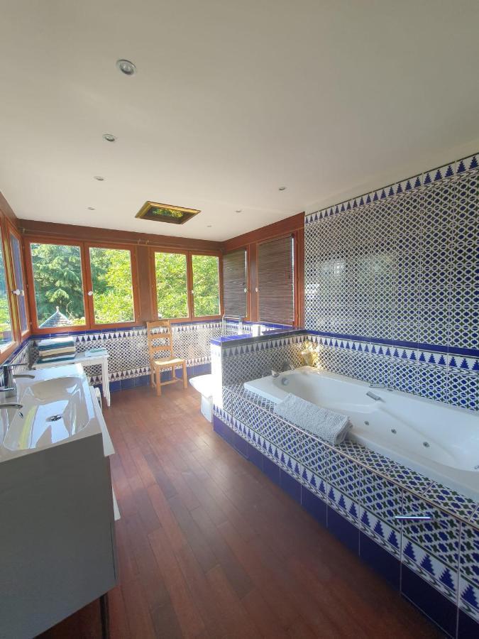 Maison En Pierre Dans Son Nid De Verdure Roz-Landrieux Екстер'єр фото